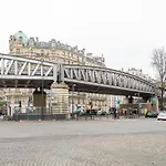 Pacino Invalides-tour Eiffel- 4 Pers Παρίσι
