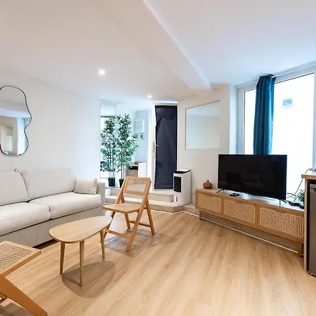 Pacino Invalides-tour Eiffel- 4 Pers Apartamento *