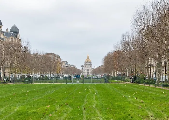 Pacino Invalides-tour Eiffel- 4 Pers Apartman Párizs